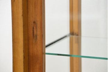 レトロ家具　昭和レトロ 脚付き横長ガラスケース(ショーケース、飾り棚)