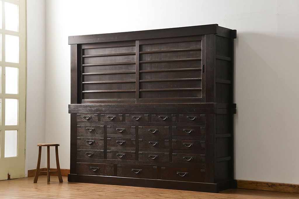 アンティーク家具　六尺　古民具・骨董 大きな引き出し20杯収納棚(時代箪笥、水屋箪笥、収納箪笥、薬箪笥)