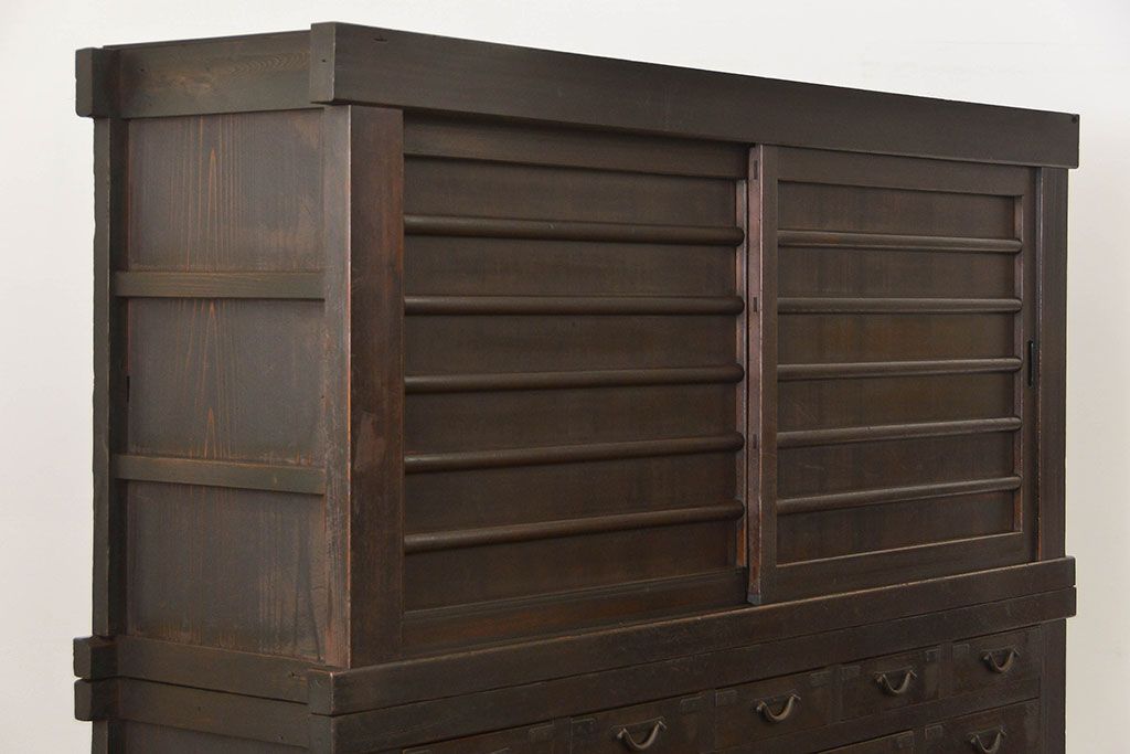 アンティーク家具　六尺　古民具・骨董 大きな引き出し20杯収納棚(時代箪笥、水屋箪笥、収納箪笥、薬箪笥)