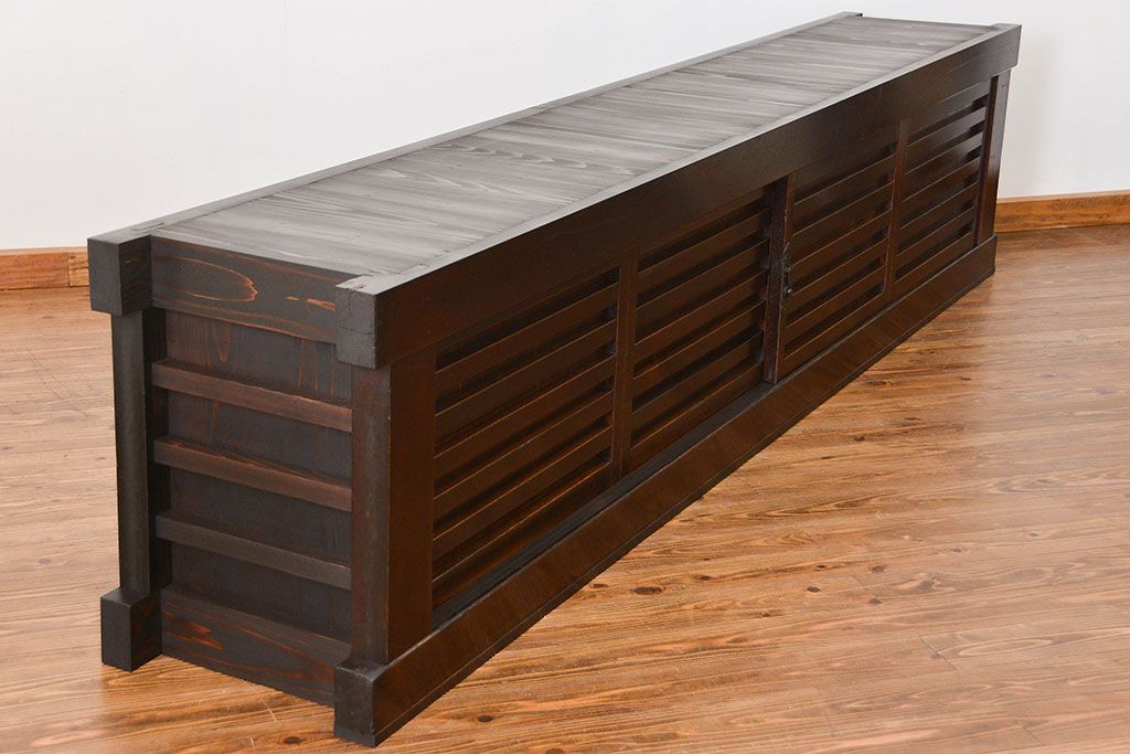 アンティーク家具　古民具・骨董 特大 九尺幅 極太框組み 時代箪笥 ローボード(水屋箪笥、テレビ台、キャビネット、収納棚)