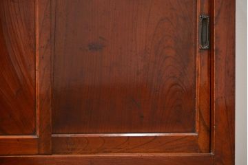 アンティーク家具　六尺　古民具・骨董 漆のキレイな前面欅材 重厚な水屋箪笥(収納棚、サイドボード)