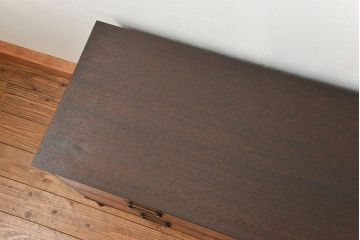 アンティーク家具　古民具・骨董 前面欅材の横長ローチェスト(ローボード・ドロワー・時代箪笥・タンス)