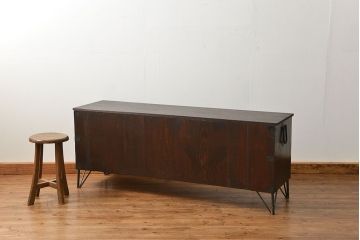 アンティーク家具　古民具・骨董 前面欅材の横長ローチェスト(ローボード・ドロワー・時代箪笥・タンス)