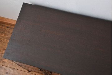 アンティーク家具　アンティーク 前面欅(ケヤキ)材の鉄脚付き横長ローボード(ローチェスト、時代箪笥)