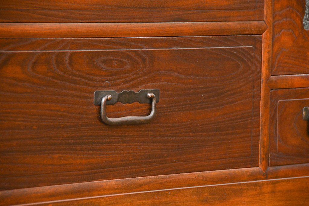 アンティーク家具　アンティーク 前面欅(ケヤキ)材の鉄脚付き横長ローボード(ローチェスト、時代箪笥)