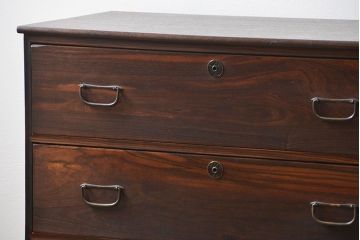 アンティーク家具　古民具・骨董 前面縞黒檀の上品な時代箪笥(チェスト、タンス)