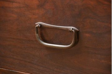 アンティーク家具　古民具・骨董 前面縞黒檀の上品な時代箪笥(チェスト、タンス)