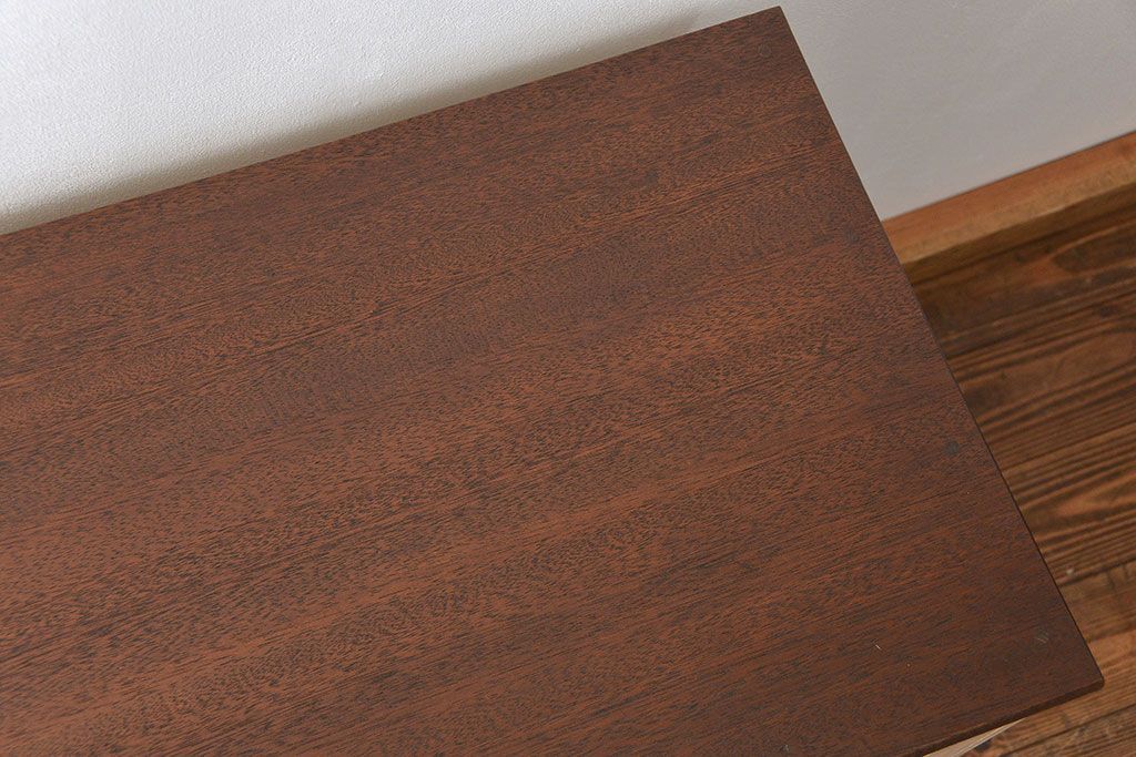 アンティーク家具　鉄脚付きアンティークペイントローボード(収納棚、TVボード)