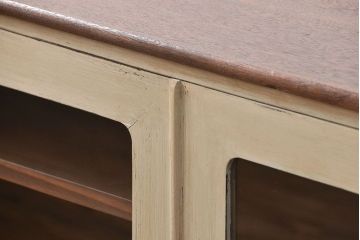 アンティーク家具　鉄脚付きアンティークペイントローボード(収納棚、TVボード)