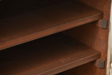 アンティーク家具　鉄脚付きアンティークペイントローボード(収納棚、TVボード)