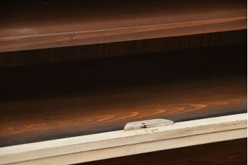 アンティーク家具　鉄脚付きアンティークペイントローボード(収納棚、TVボード)