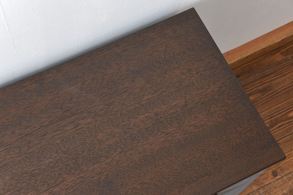 レトロ家具　昭和レトロ 鉄脚付きアンティークローチェスト(ローボード、タンス)