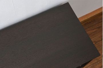 アンティーク家具　アンティーク 前面縞黒檀のダイヤガラス横長ローボード(鉄脚付き)(時代箪笥、収納棚)