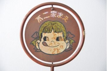 アンティーク雑貨　昭和レトロ　不二家ペコちゃんバス停看板