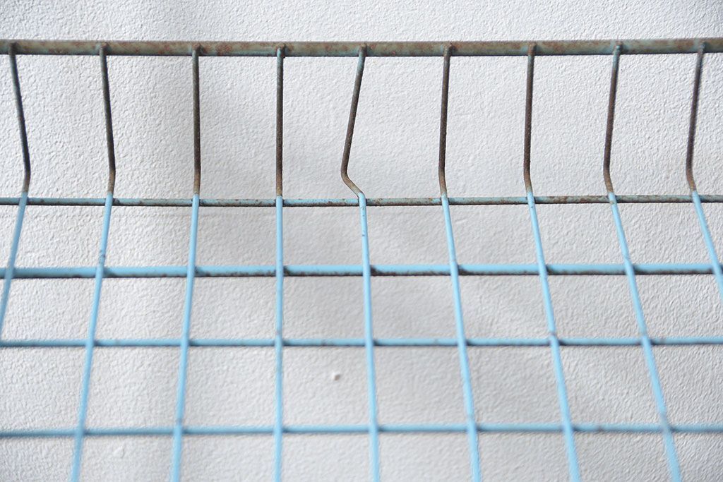 レトロ家具　昭和レトロ ★古い商店のアイアンラック(1)(飾り棚、陳列棚)