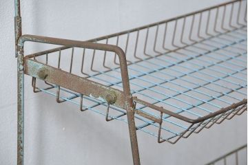 レトロ家具　昭和レトロ ★古い商店のアイアンラック(1)(飾り棚、陳列棚)