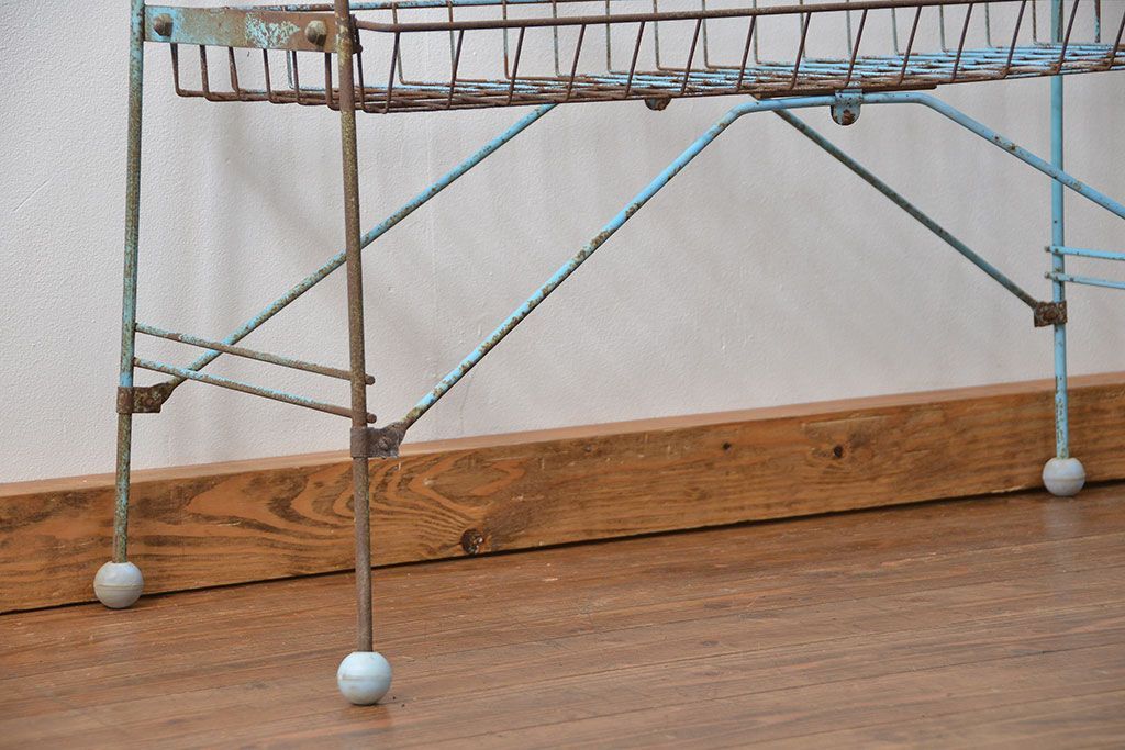 レトロ家具　昭和レトロ ★古い商店のアイアンラック(1)(飾り棚、陳列棚)