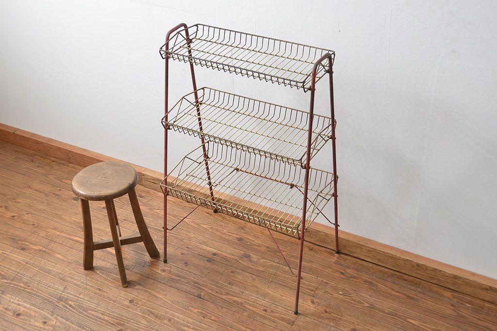 レトロ家具　昭和レトロ 古い商店のアイアンラック(2)(飾り棚、陳列棚)