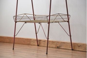 レトロ家具　昭和レトロ 古い商店のアイアンラック(2)(飾り棚、陳列棚)