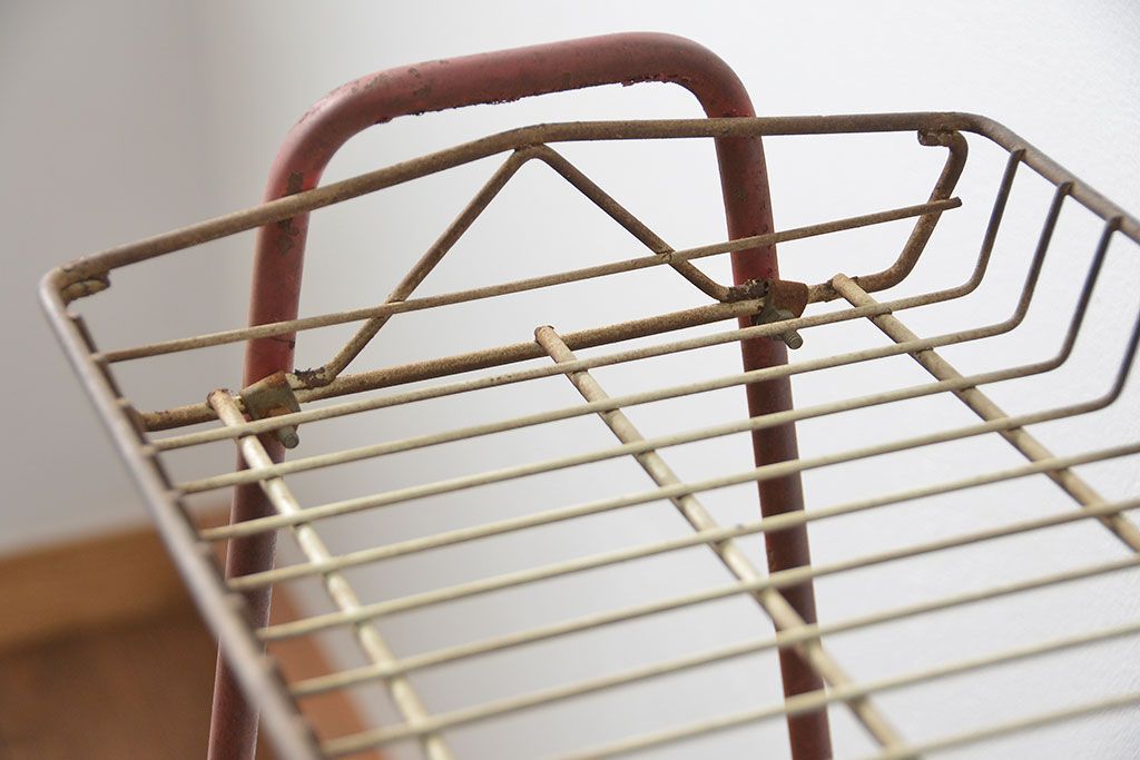 レトロ家具　昭和レトロ 古い商店のアイアンラック(2)(飾り棚、陳列棚)