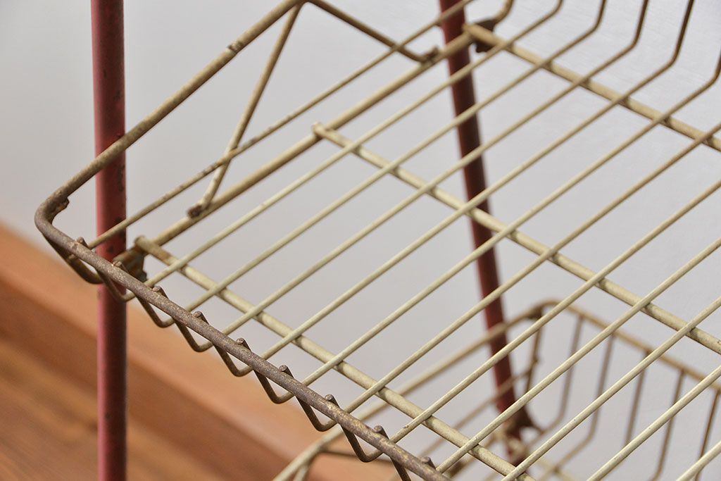 レトロ家具　昭和レトロ 古い商店のアイアンラック(2)(飾り棚、陳列棚)