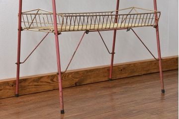 レトロ家具　昭和レトロ 古い商店のアイアンラック(2)(飾り棚、陳列棚)