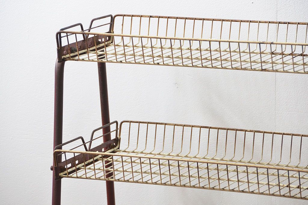 レトロ家具　昭和レトロ 古い商店のアイアンラック(3)(飾り棚、陳列棚)