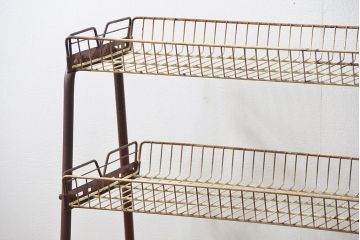 レトロ家具　昭和レトロ 古い商店のアイアンラック(3)(飾り棚、陳列棚)