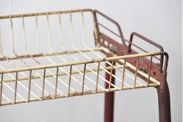 レトロ家具　昭和レトロ 古い商店のアイアンラック(3)(飾り棚、陳列棚)