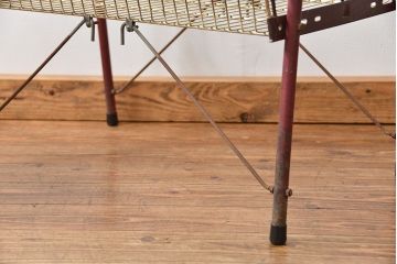 レトロ家具　昭和レトロ 古い商店のアイアンラック(3)(飾り棚、陳列棚)