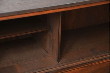 アンティーク家具　古民具・骨董 前面黒壇材の鉄脚付きダイヤガラス時代箪笥ローボード(サイドボード、テレビボード)