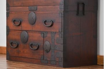 アンティーク家具　古民具・骨董 ☆味わい深い二段重ね時代箪笥(整理タンス、衣装箪笥)