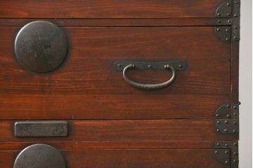 アンティーク家具　古民具・骨董 ☆味わい深い二段重ね時代箪笥(整理タンス、衣装箪笥)