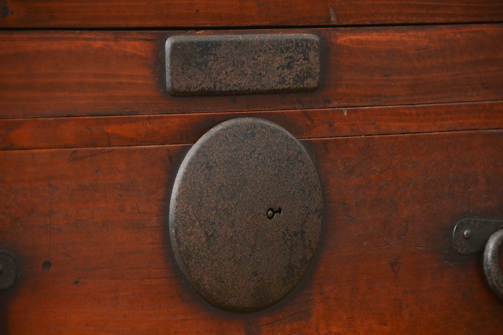 アンティーク家具　古民具・骨董 ☆味わい深い二段重ね時代箪笥(整理タンス、衣装箪笥)