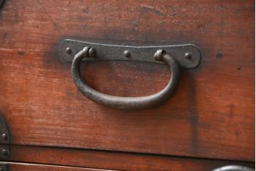 アンティーク家具　古民具・骨董 ☆味わい深い二段重ね時代箪笥(整理タンス、衣装箪笥)