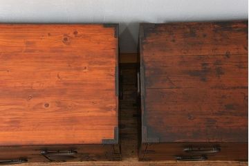 アンティーク家具　古民具・骨董 ☆味わい深い二段重ね時代箪笥(整理タンス、衣装箪笥)