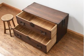 アンティーク家具　古民具・骨董 丸金具のシンプルな時代箪笥ローボード(ローチェスト)