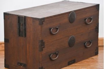 アンティーク家具　古民具・骨董 丸金具のシンプルな時代箪笥ローボード(ローチェスト)