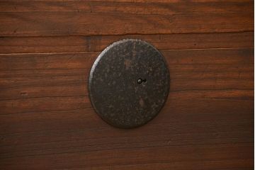 アンティーク家具　古民具・骨董 丸金具のシンプルな時代箪笥ローボード(ローチェスト)