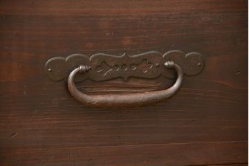 アンティーク家具　古民具・骨董 シックな時代箪笥ローボード(ローチェスト)