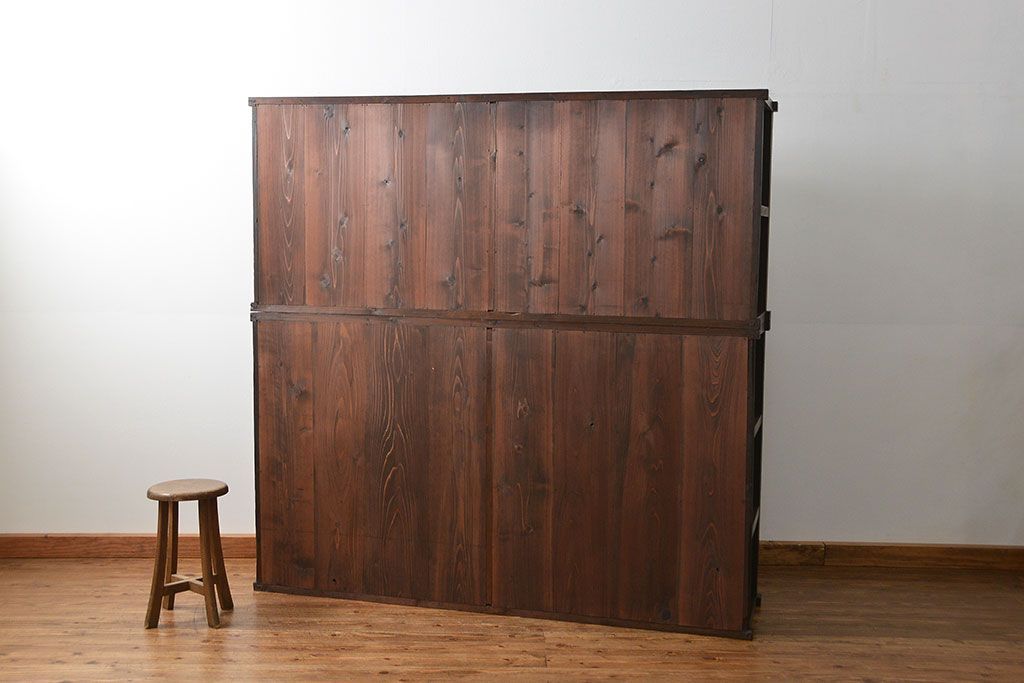 アンティーク家具　アンティーク 引き出し20杯 2段重ね収納箪笥(収納棚、飾り棚、薬箪笥、百味箪笥、チェスト)