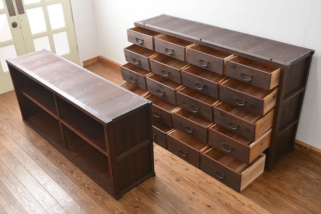 アンティーク家具　アンティーク 引き出し20杯 2段重ね収納箪笥(収納棚、飾り棚、薬箪笥、百味箪笥、チェスト)