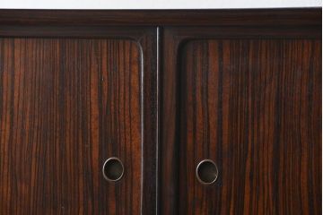 アンティーク家具　アンティーク 前面縞黒檀の美しい二段重ね茶箪笥(収納棚)