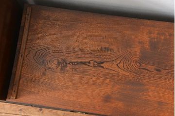 アンティーク家具　アンティーク 前面縞黒檀の美しい二段重ね茶箪笥(収納棚)