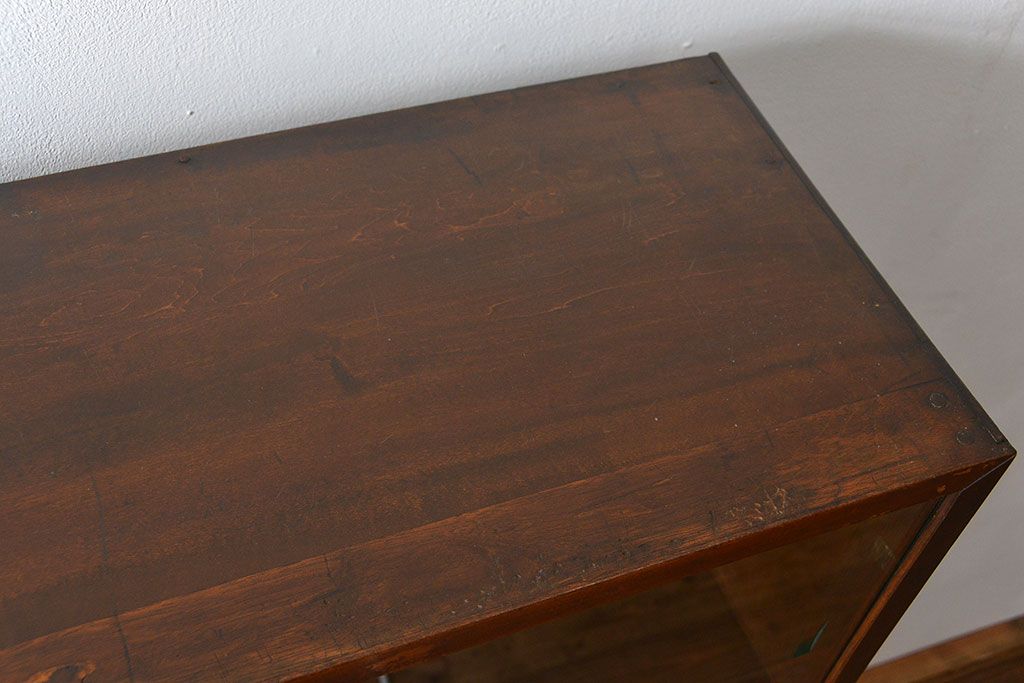 レトロ家具　昭和レトロ シンプルで大振りな本箱(アンティークブックケース、収納棚)