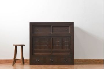 アンティーク家具　古民具・骨董 鉄脚付きの三尺水屋箪笥 サイドボード(収納棚、リビングボード)