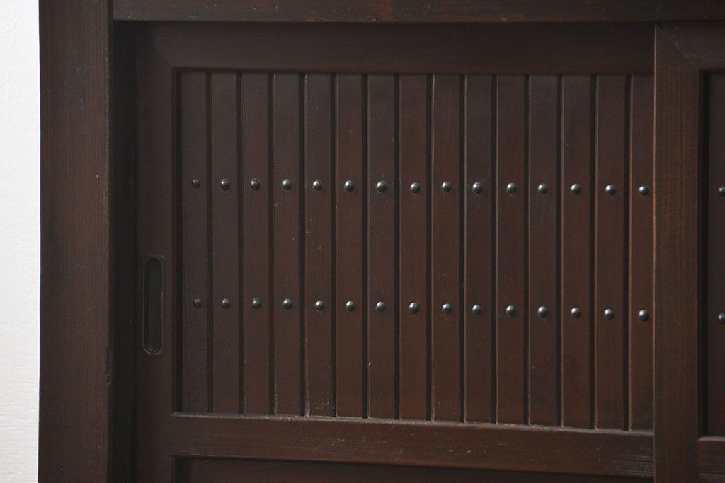 アンティーク家具　古民具・骨董 鉄脚付きの三尺水屋箪笥 サイドボード(収納棚、リビングボード)