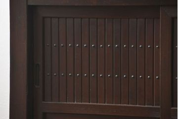 アンティーク家具　古民具・骨董 鉄脚付きの三尺水屋箪笥 サイドボード(収納棚、リビングボード)