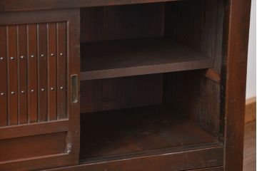 アンティーク家具　古民具・骨董 鉄脚付きの三尺水屋箪笥 サイドボード(収納棚、リビングボード)