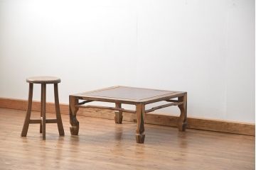 アンティーク家具　古民具・骨董 杢目の素晴らしい欅材と黒柿無垢材の高級座卓(1)(テーブル、座机)